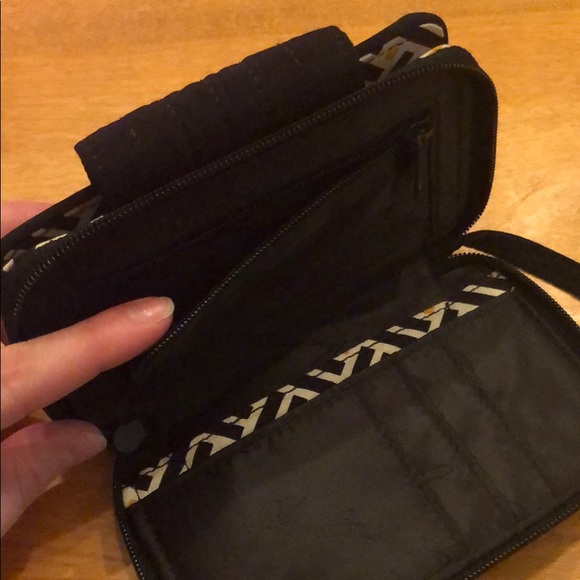 Vera Bradley black wristlet - Picture 5 of 6
